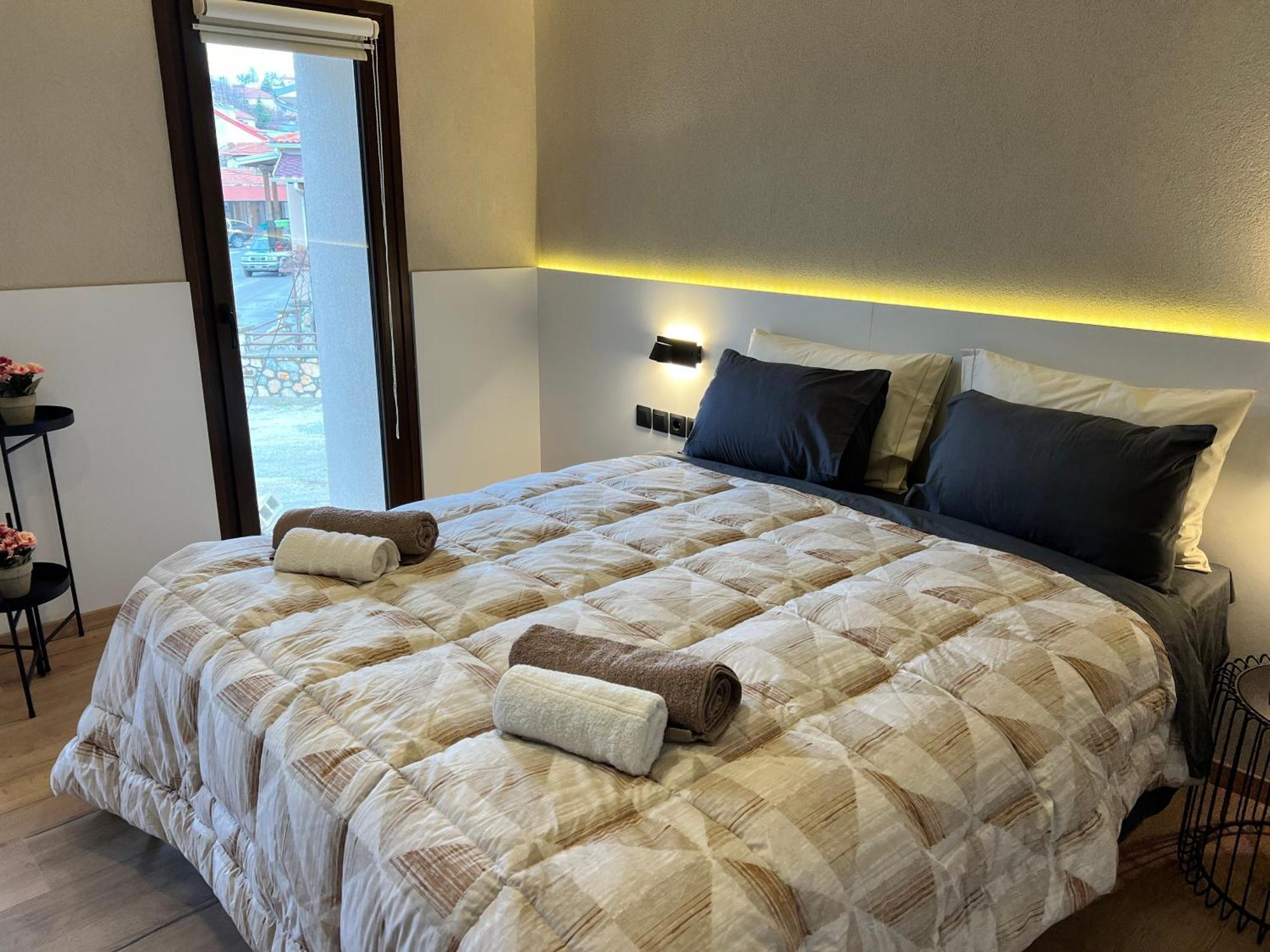 Suite Rooms - Fine Living Vevi Exterior photo